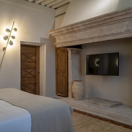 Hotel Baumanière - De Provence