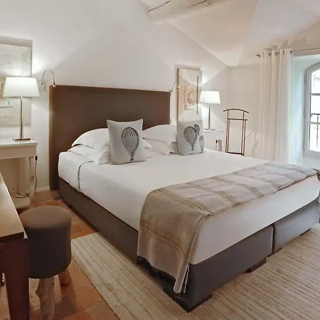 Hotel Baumanière - De Provence