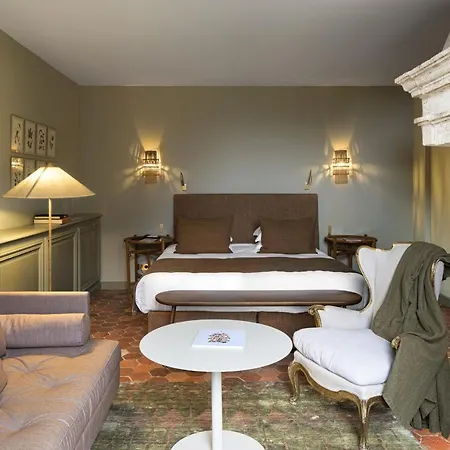 Baumanière - De Provence Hotel 5*